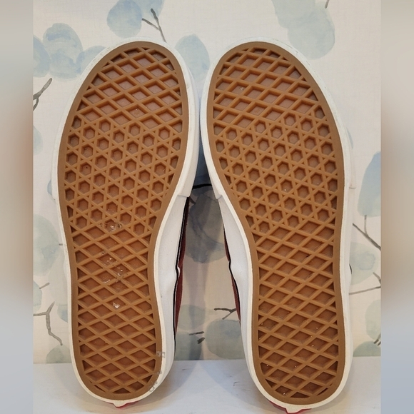 Chima Ferguson Pro Series Old Skool Sneakers Youth Size 4 - Picture 3 of 8